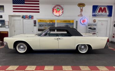 Lincoln-Continental-1961-4-Door-6