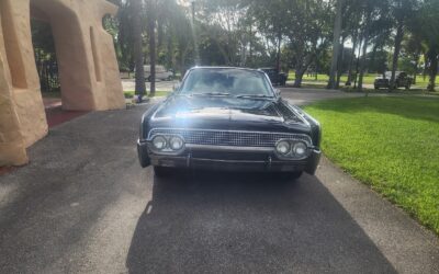 Lincoln Continental 1961 Sedan