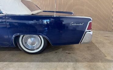 Lincoln-Continental-1962-Classic-Car-14