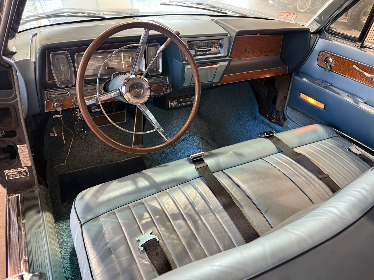 Lincoln-Continental-1962-Classic-Car-15