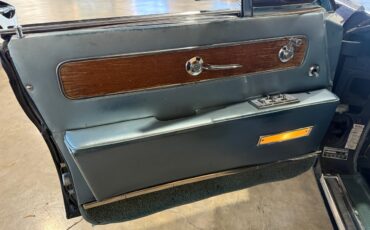 Lincoln-Continental-1962-Classic-Car-18