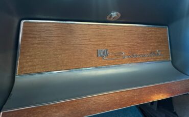 Lincoln-Continental-1962-Classic-Car-24