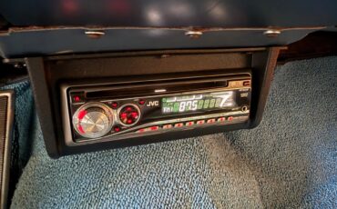 Lincoln-Continental-1962-Classic-Car-25