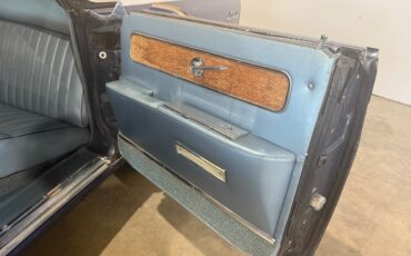 Lincoln-Continental-1962-Classic-Car-27