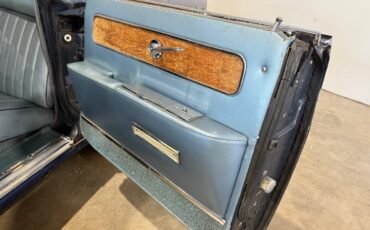 Lincoln-Continental-1962-Classic-Car-34