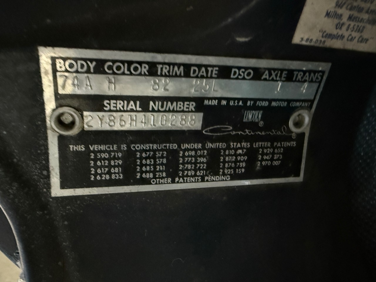 Lincoln-Continental-1962-Classic-Car-35