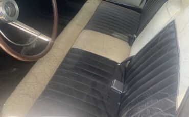 Lincoln-Continental-1962-Sedan-9