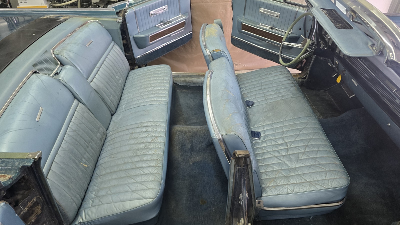 Lincoln-Continental-1965-Convertible-11