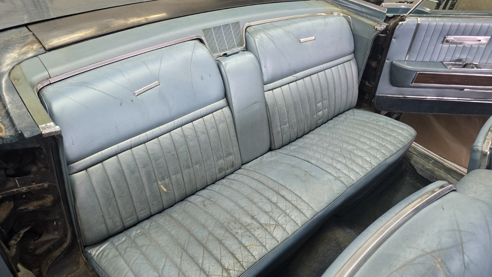 Lincoln-Continental-1965-Convertible-12