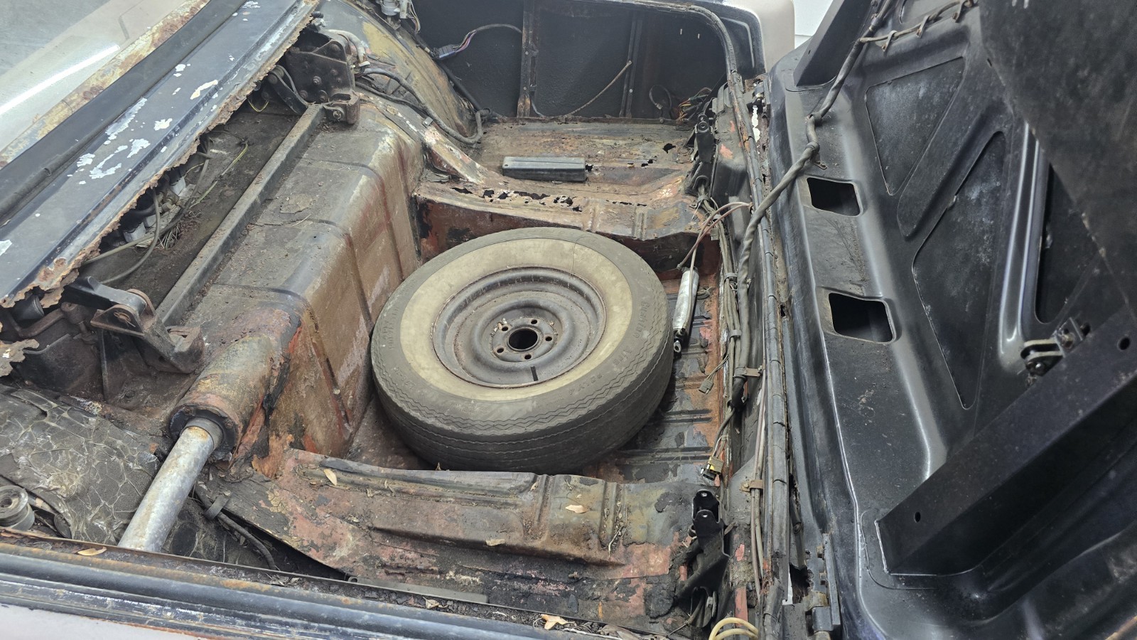 Lincoln-Continental-1965-Convertible-18