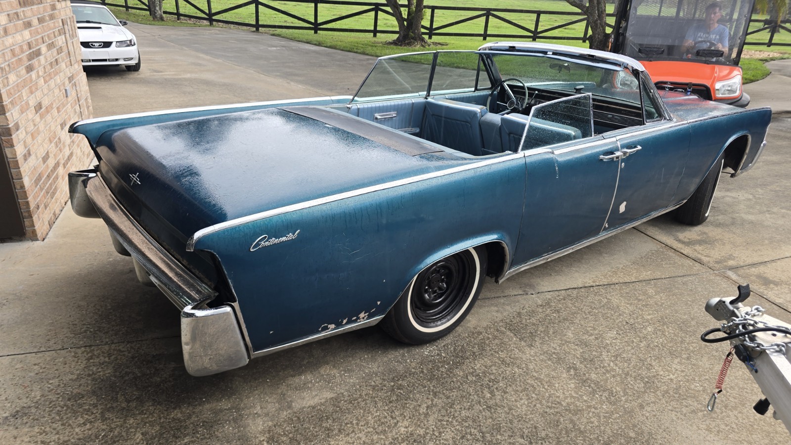 Lincoln-Continental-1965-Convertible-5