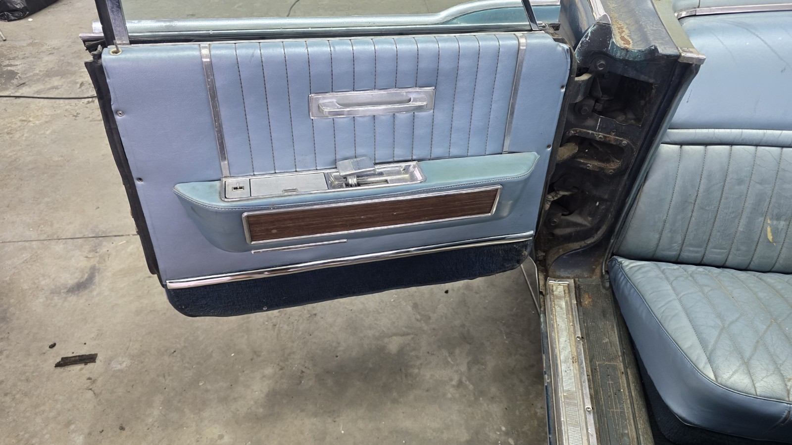 Lincoln-Continental-1965-Convertible-6