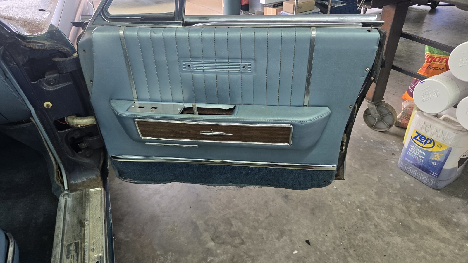 Lincoln-Continental-1965-Convertible-7