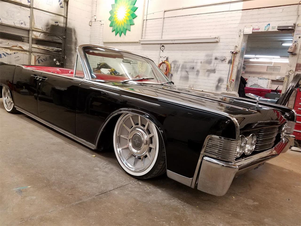 Lincoln-Continental-1966-black-black-8