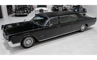 Lincoln-Continental-1967-Sedan-8