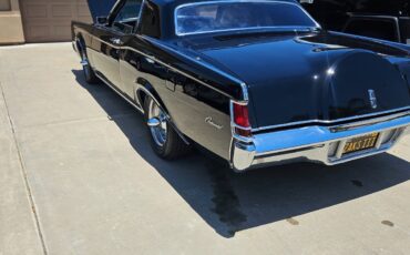 Lincoln-Continental-1969-Sedan-1