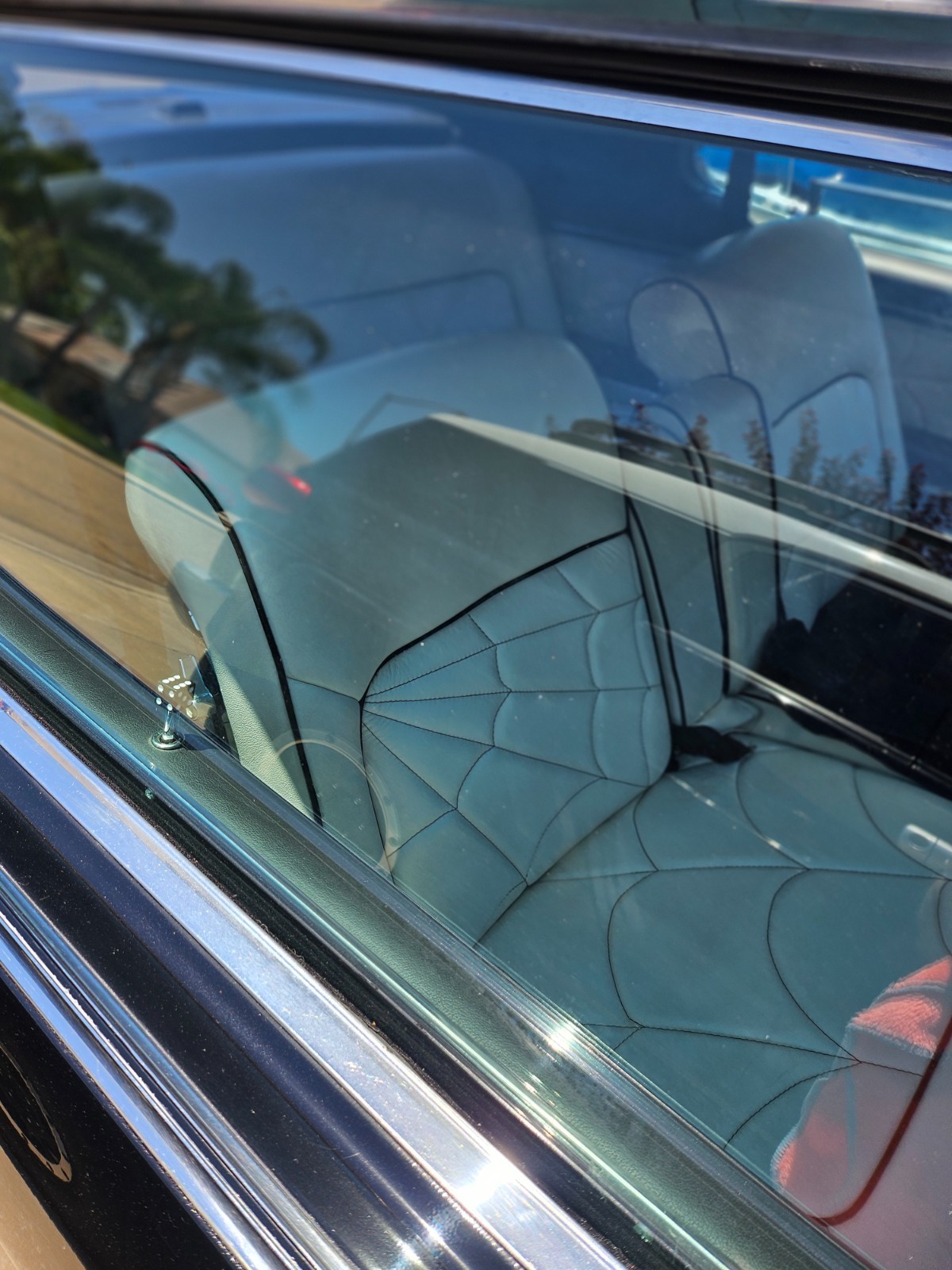 Lincoln-Continental-1969-Sedan-13