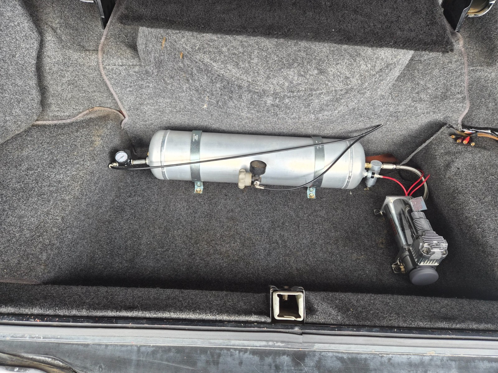 Lincoln-Continental-1969-Sedan-16