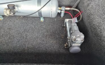 Lincoln-Continental-1969-Sedan-19