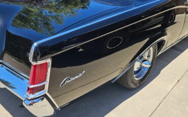 Lincoln-Continental-1969-Sedan-3