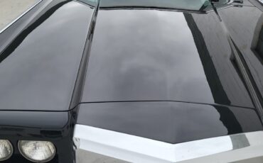 Lincoln-Continental-1969-Sedan-5