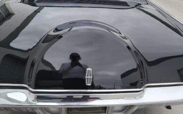 Lincoln-Continental-1969-Sedan-6