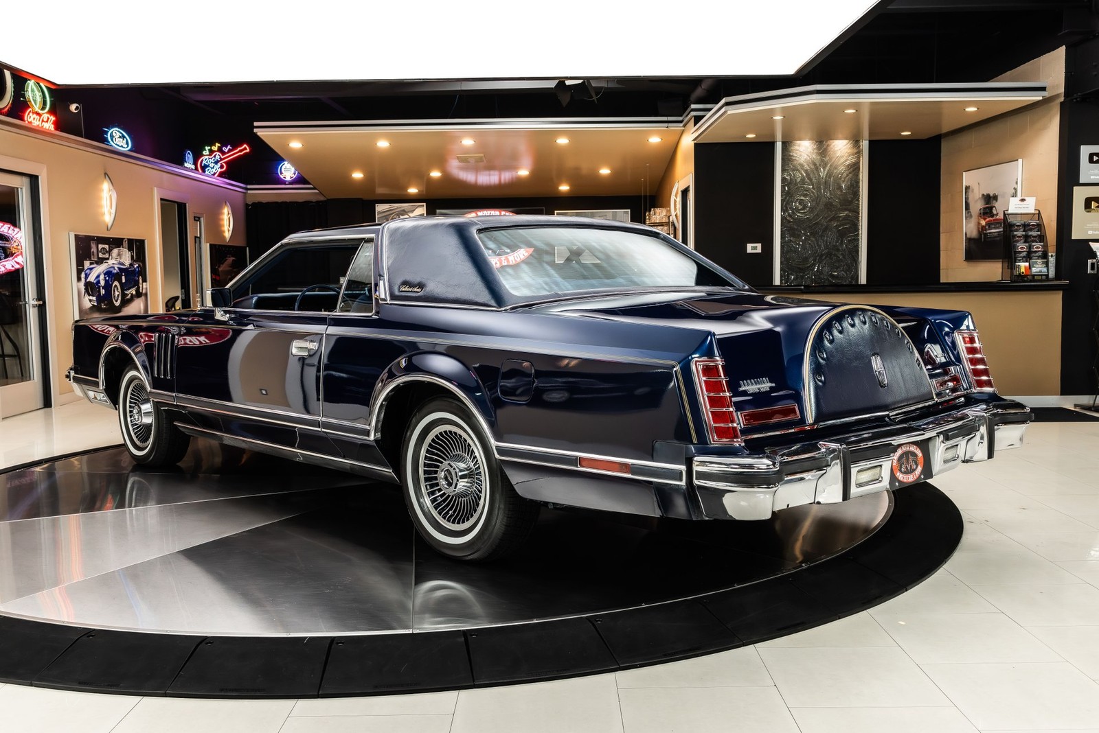 Lincoln-Continental-1979-Coupe-16