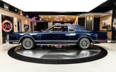Lincoln-Continental-1979-Coupe-18