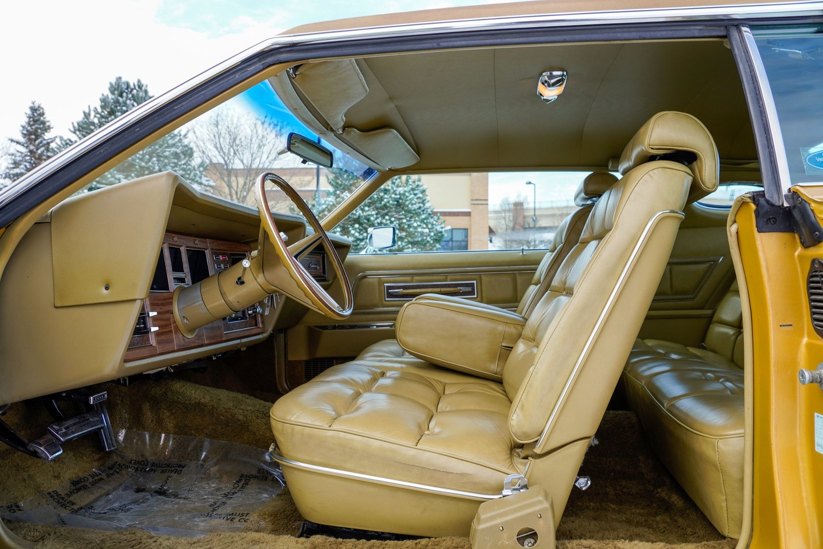 Lincoln-Continental-Mark-IV-1973-Coupe-10