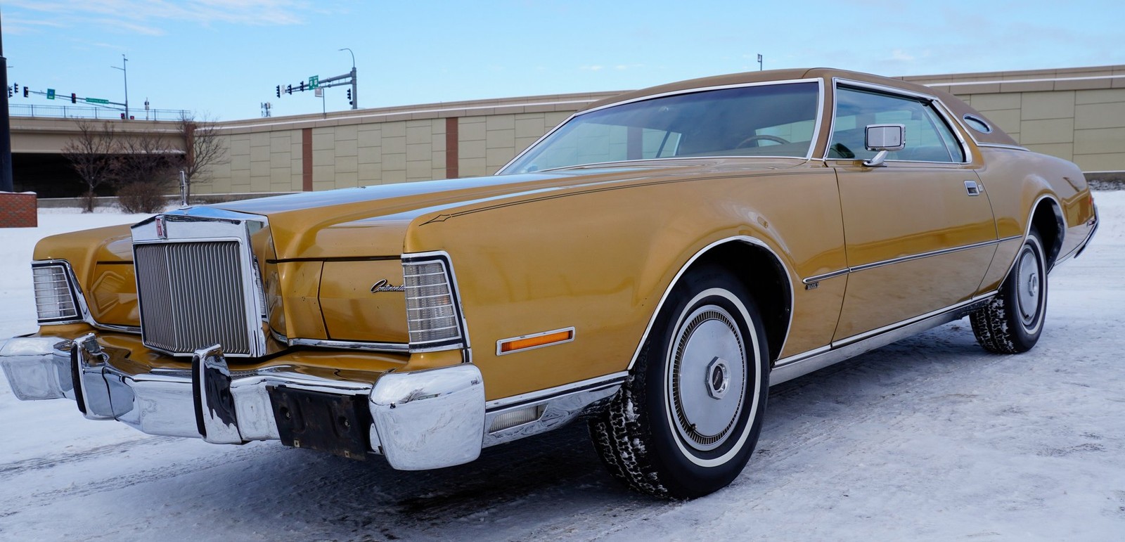 Lincoln-Continental-Mark-IV-1973-Coupe-7