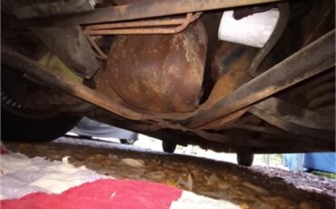 Lincoln-Continental-mark-v-1979-White-Navy-Blue-11