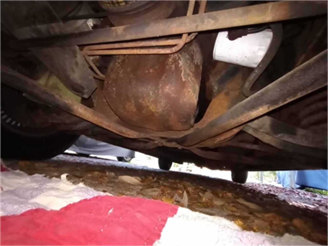 Lincoln-Continental-mark-v-1979-White-Navy-Blue-11