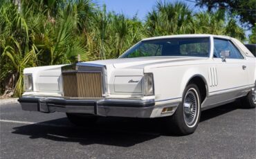 Lincoln-Continental-mark-v-1979-White-Navy-Blue-13