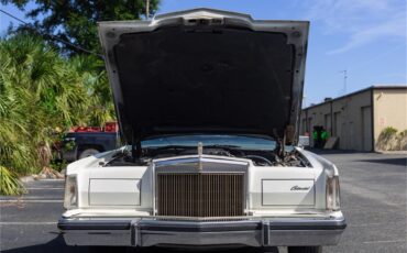 Lincoln-Continental-mark-v-1979-White-Navy-Blue-25