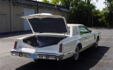 Lincoln-Continental-mark-v-1979-White-Navy-Blue-27