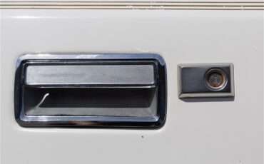 Lincoln-Continental-mark-v-1979-White-Navy-Blue-31