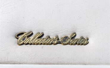 Lincoln-Continental-mark-v-1979-White-Navy-Blue-33