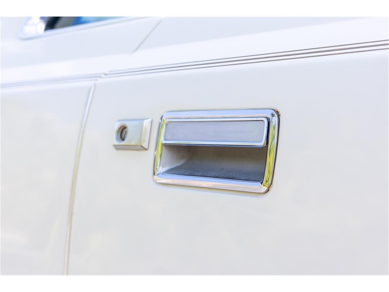 Lincoln-Continental-mark-v-1979-White-Navy-Blue-38