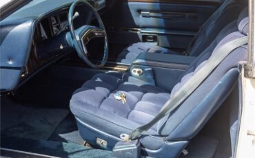 Lincoln-Continental-mark-v-1979-White-Navy-Blue-54