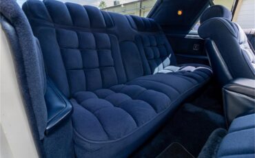 Lincoln-Continental-mark-v-1979-White-Navy-Blue-7