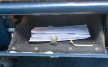 Lincoln-Continental-mark-v-1979-White-Navy-Blue-78