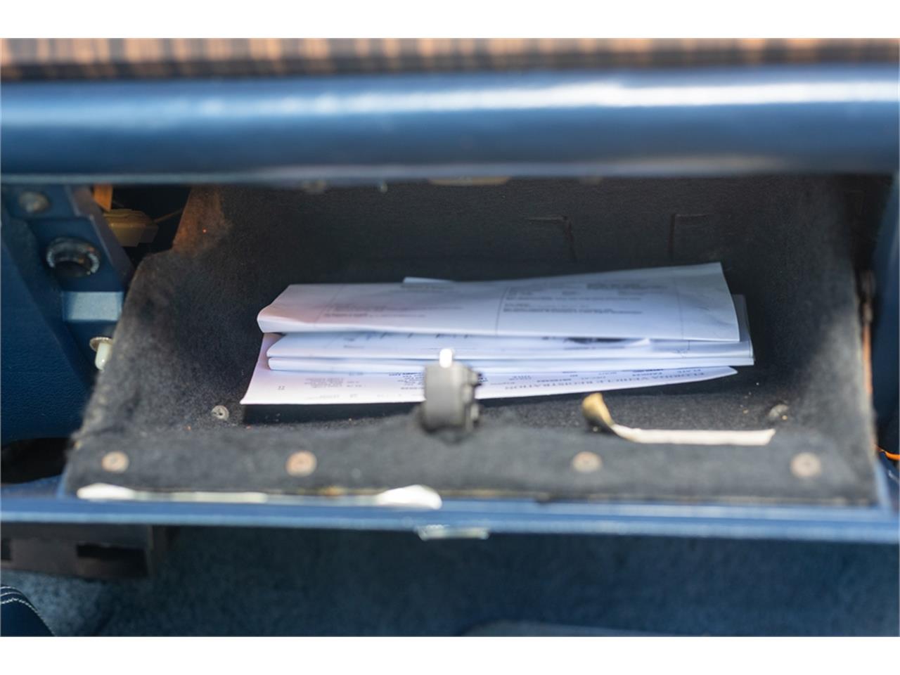 Lincoln-Continental-mark-v-1979-White-Navy-Blue-78