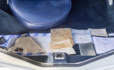 Lincoln-Continental-mark-v-1979-White-Navy-Blue-88