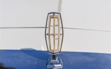 Lincoln-Continental-mark-v-1979-White-Navy-Blue-89