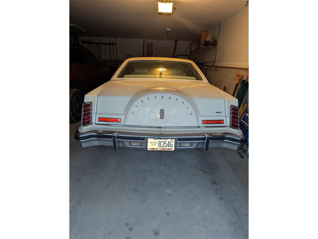 Lincoln-Continental-mark-v-1979-White-White-2