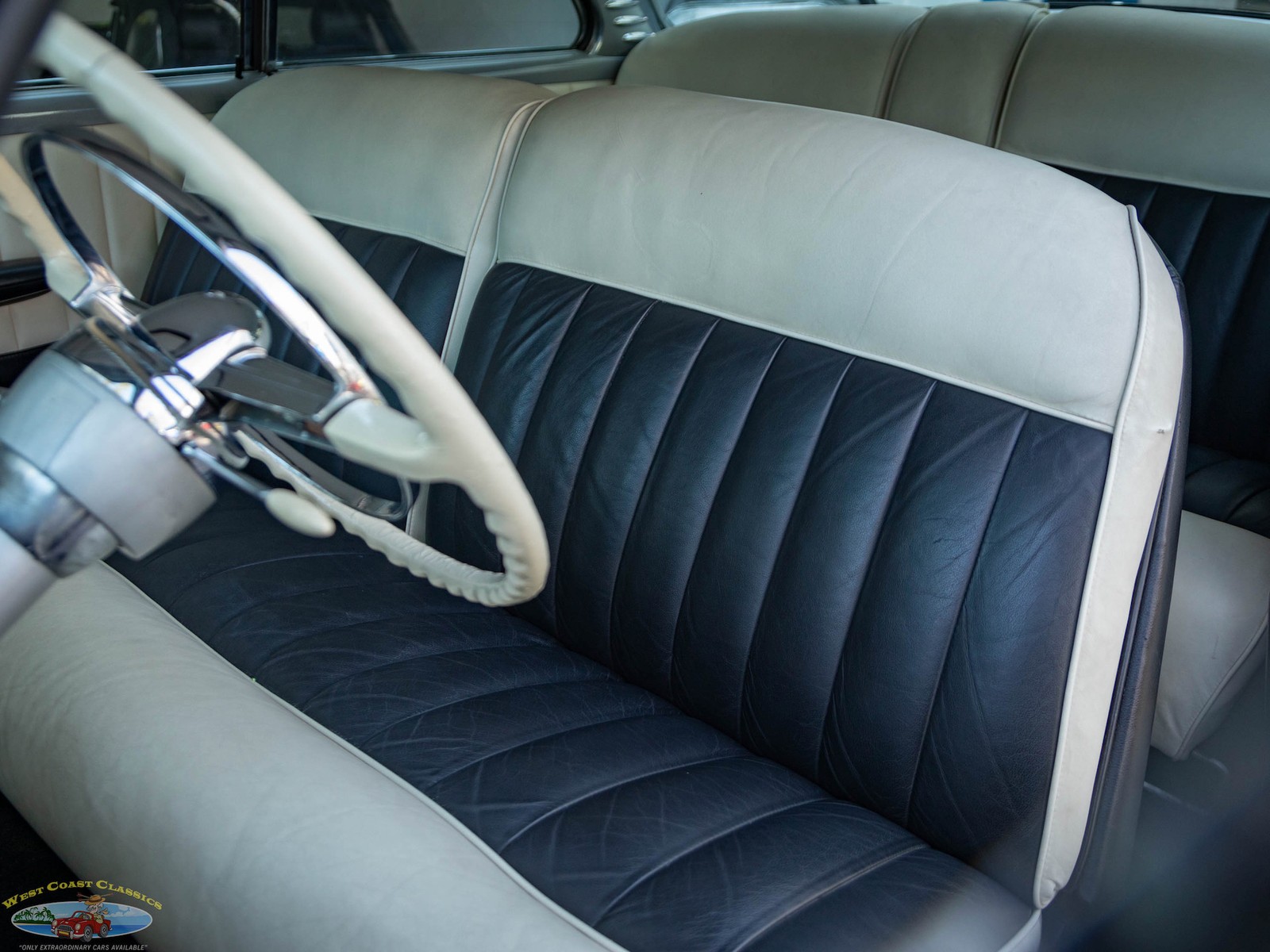 Lincoln-Cosmopolitan-Sport-Coupe-1952-2-Door-Hardtop-27