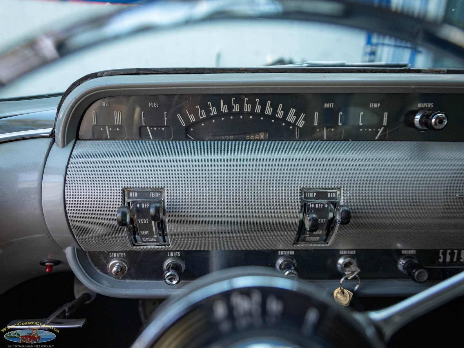 Lincoln-Cosmopolitan-Sport-Coupe-1952-2-Door-Hardtop-34