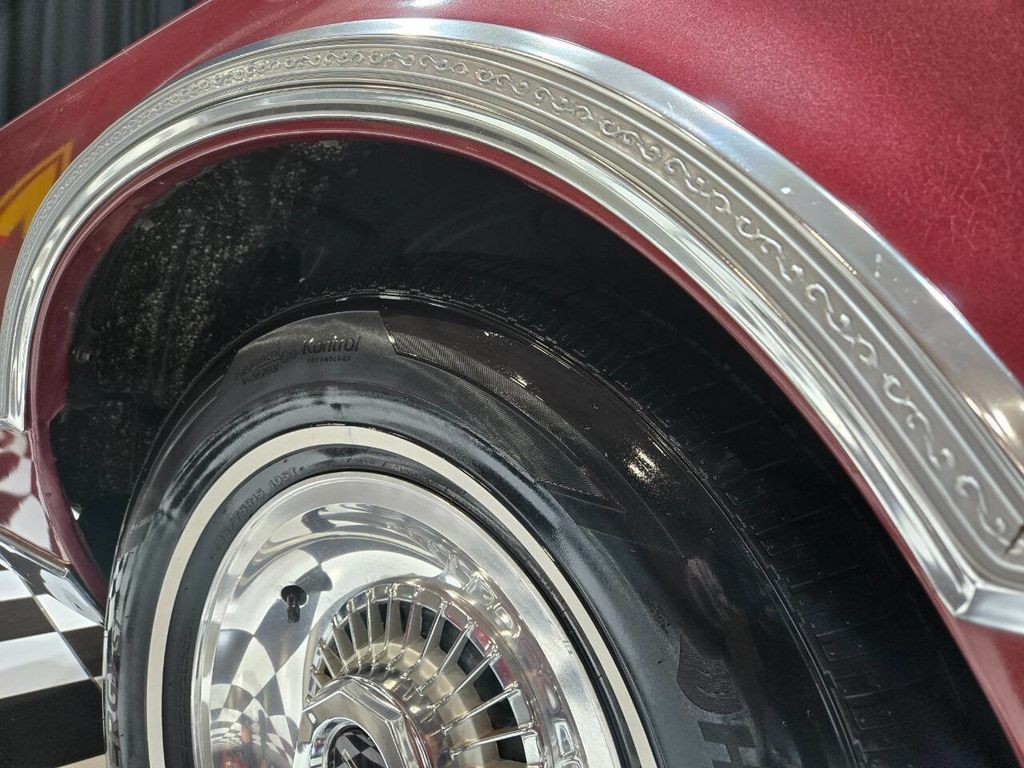 Lincoln-Mark-Series-1976-Coupe-9