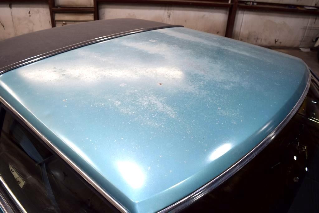 Lincoln-Mark-VI-1982-Sedan-17