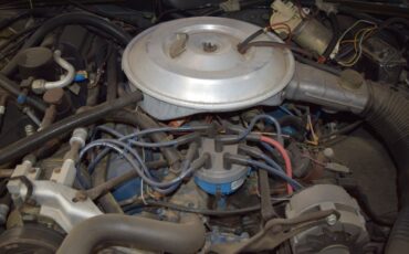 Lincoln-Mark-VI-1982-Sedan-31